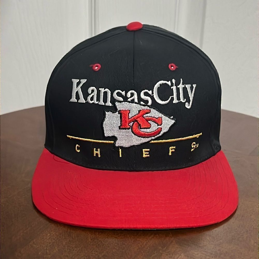 🔥🏈 True Vintage KANSAS CITY CHIEFS NFL Trucker Style Snapback Hat - PERFECT